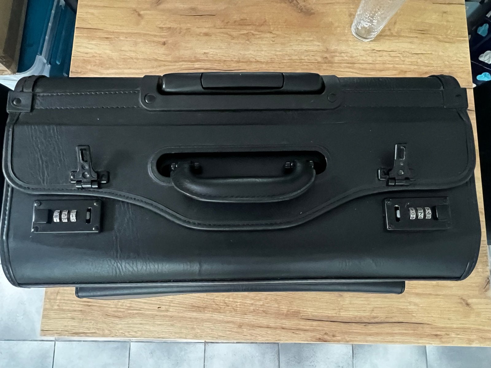 Davidt's Pilotenkoffer met Laptopvak en Cijfersloten, 40 tot 60 cm, Gebruikt, 20 tot 30 cm, Zwart