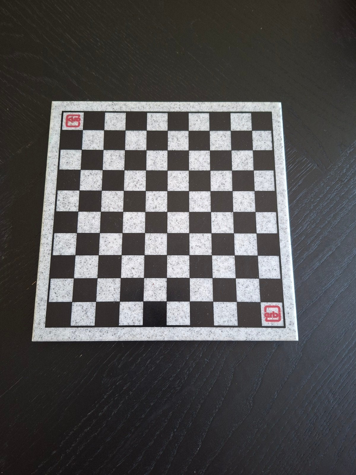 erb Schaakbord 20x20cm - Compact en stijlvol, Een of twee spelers, Onbekend, Ophalen of Verzenden, Zo goed als nieuw