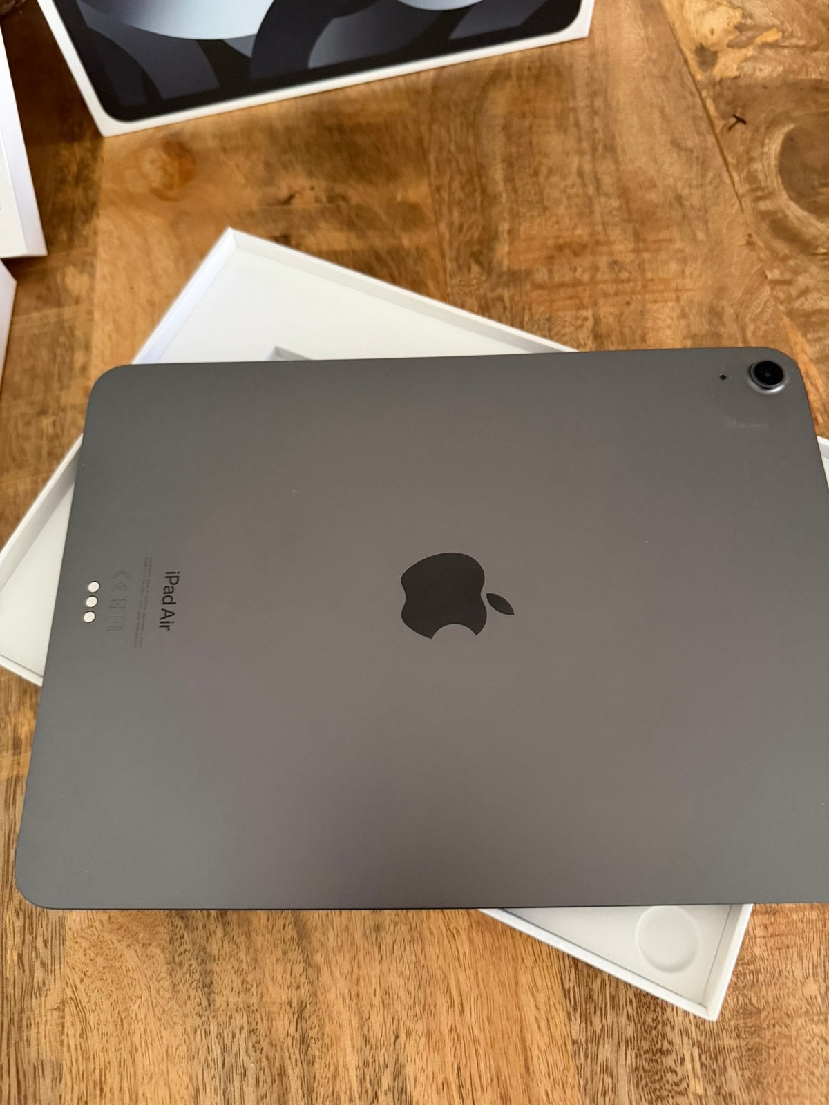 Ipad Air 2022, Apple iPad Air, 11 inch, Ophalen of Verzenden, Zo goed als nieuw
