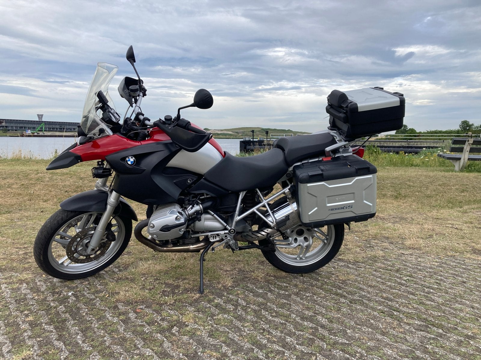 BMW R 1200 GS - Rode Toermotor met Topkoffer en Zijkoffers, 2 cilinders, LED Verlichting, Motorrijbewijs A, Gebruikt