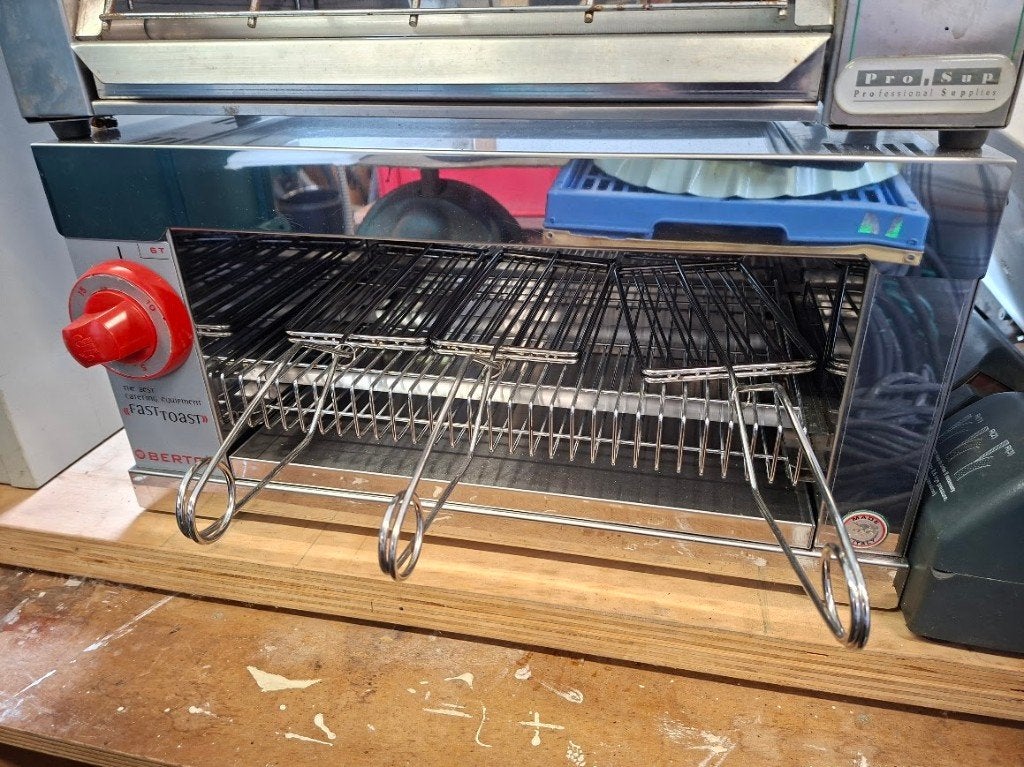 Professionele Tosti Apparaat - OBERTO'S FAST TOAST, Ophalen, Uitneembare platen, Gebruikt