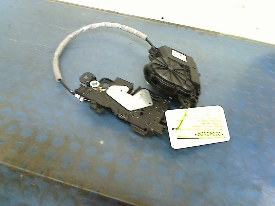 Achterklepslot BMW 3 serie Touring (G21) 2024 UK735711221, Gebruikt, Petuelring 130, München 80809, , Duitsland, BMW, Bayerische Motoren Werke AG
