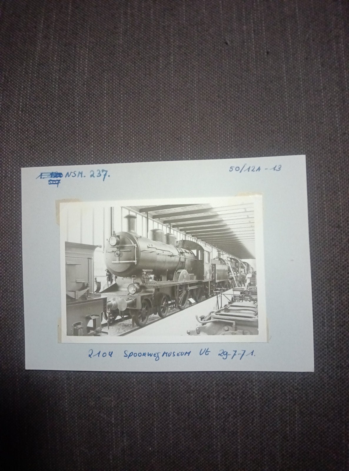 Zwart-wit foto van stoomlocomotief Spoorwegmuseum Utrecht, Ophalen of Verzenden, Gebruikt, Trein, Kaart of Prent