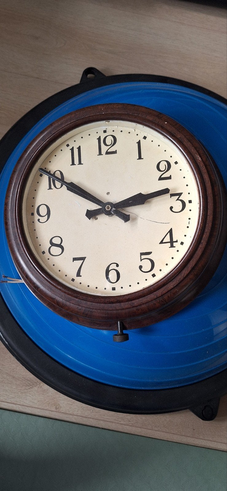 Vintage Bakelieten Wandklok - Niet Werkend ( onderdelen/d, Ophalen of Verzenden