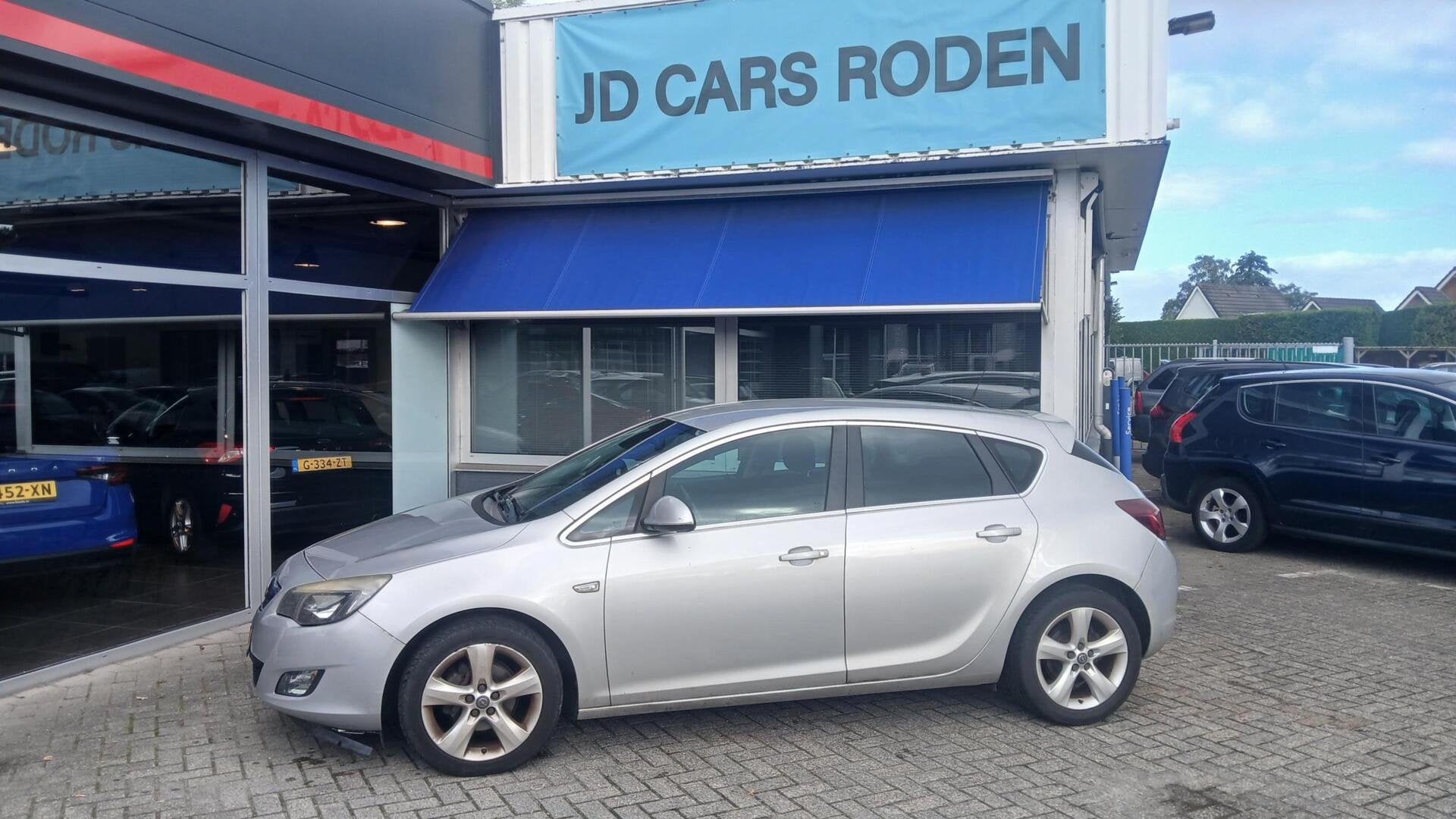 Opel Astra 1.4 Turbo Sport! Apk. Luxe! Export/handel, Auto's, Voorwielaandrijving, Euro 5, Gebruikt, 680 kg