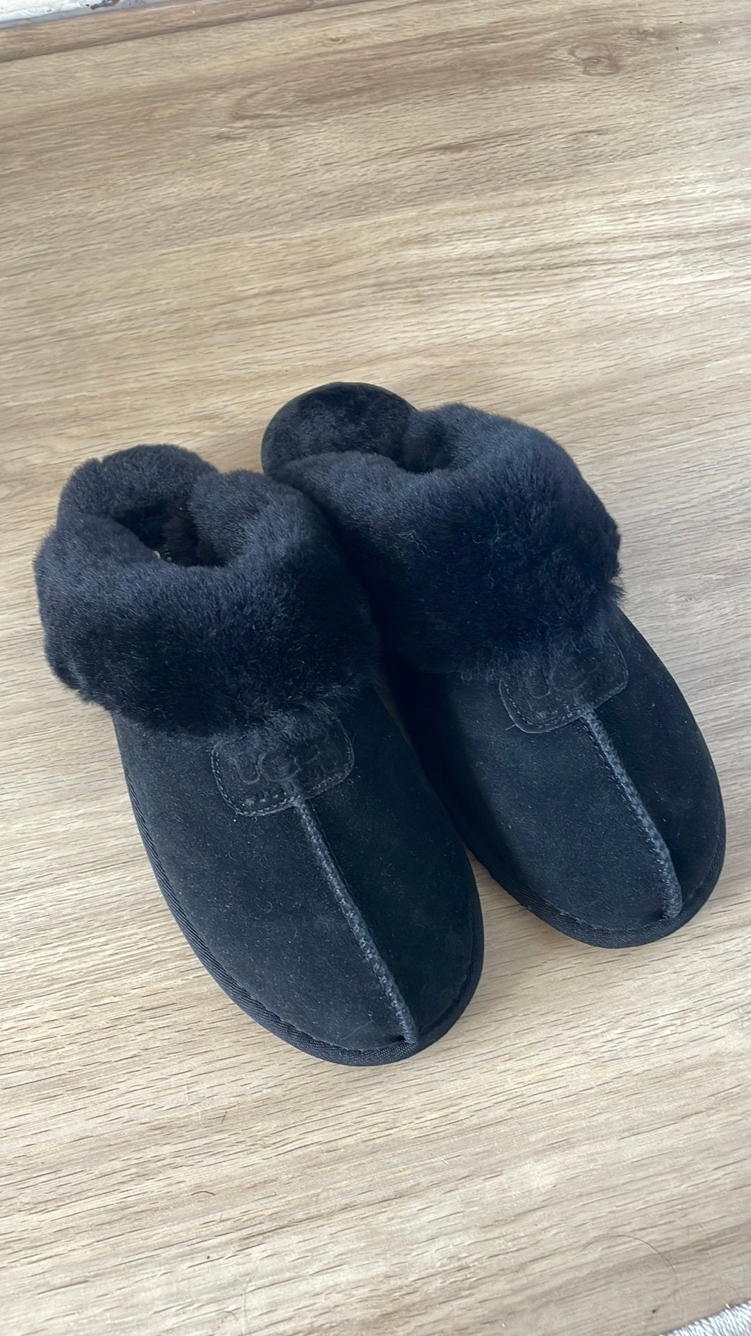 Zwarte Pantoffels maat 43, Zwart, Nieuw, Ophalen of Verzenden, Pantoffels of Sloffen