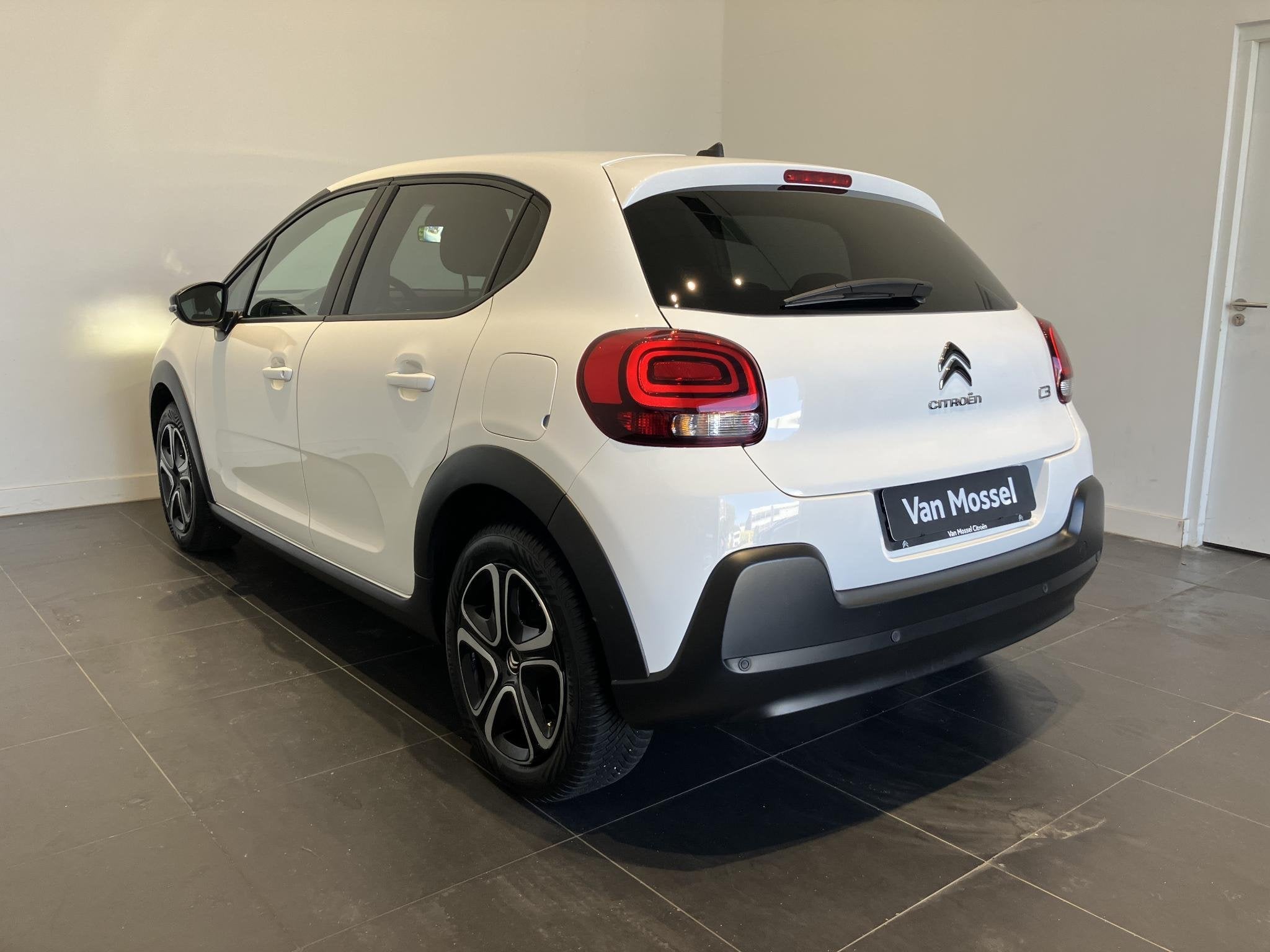 Citroen C3 1.2 PureTech Feel 82 PK | Airco | Sensoren Achter, Auto's, Voorwielaandrijving, Gebruikt, Euro 6, 1199 cc