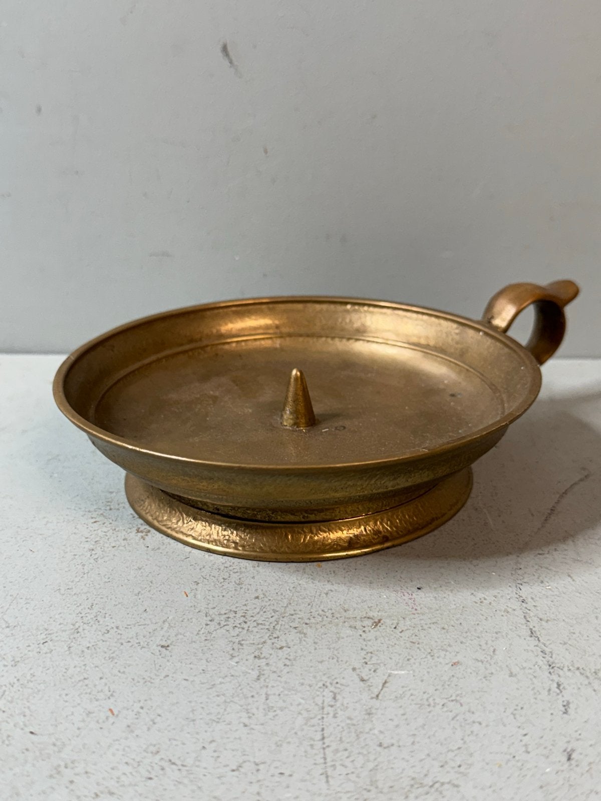 Vintage zware messing kandelaar, Antiek en Kunst, Antiek | Kandelaars, Ophalen of Verzenden, Koper of Brons