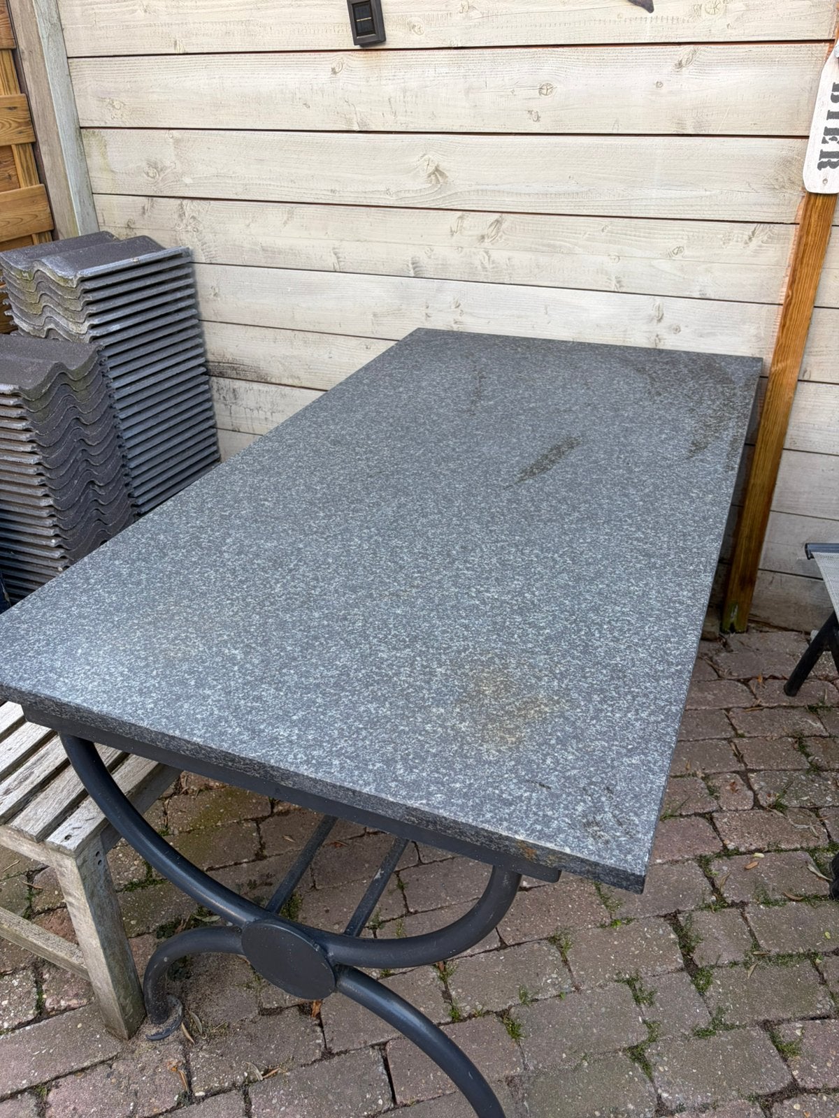 Graniet tuintafel, Tuin en Terras, Tuintafels, Ophalen, Gebruikt, Rechthoekig, Overige materialen