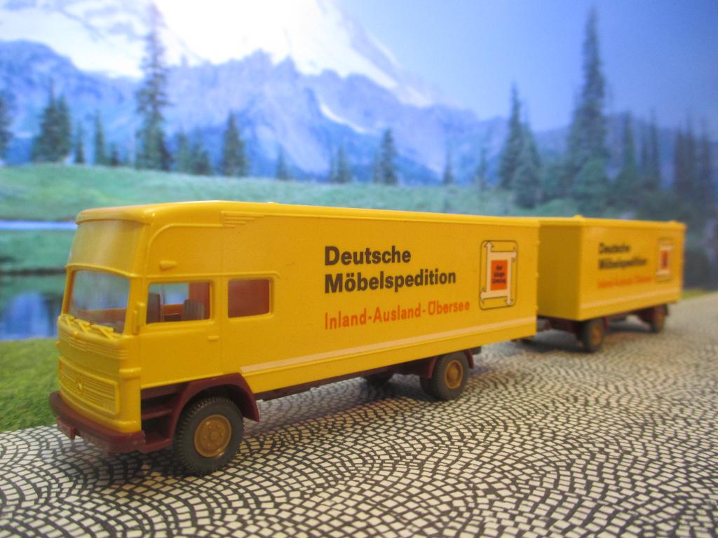 Mercedes Benz LP 1313 - Wiking Deutsche Möbel Spedition, Ophalen of Verzenden, Gebruikt, Bus of Vrachtwagen, Wiking