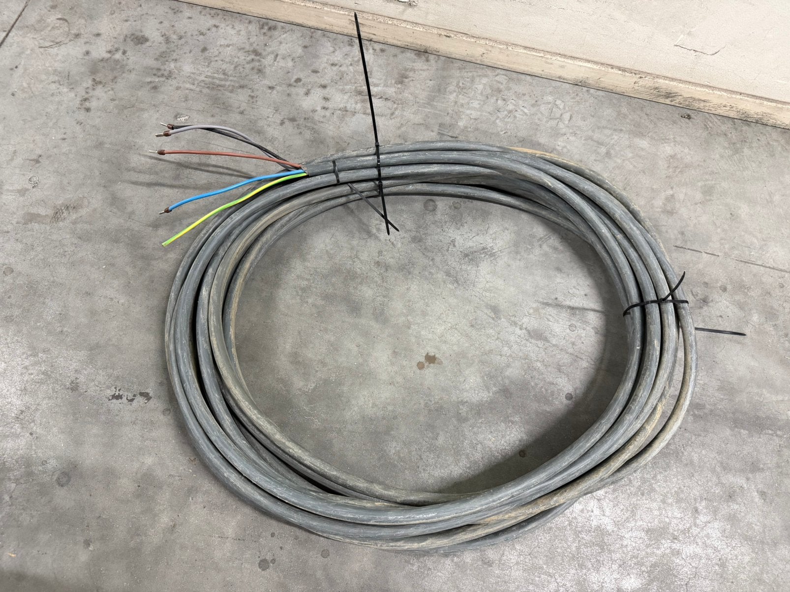 23 meter ymvk kabel 5x10 mm, Ophalen, Zo goed als nieuw, X, X