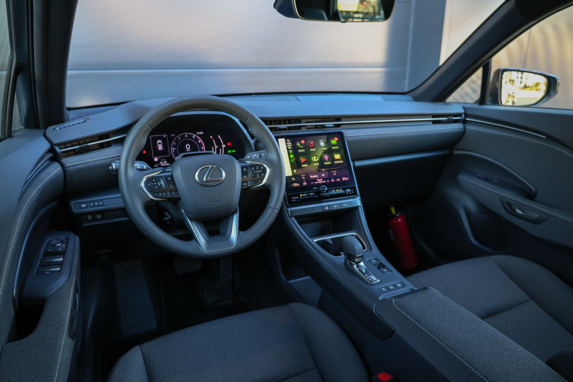 Lexus LBX 1.5 Business Line 2WD | CAMERA | ACC | CARPLAY | S, Auto's, Dealer onderhouden, Stof, Gebruikt, LBX
