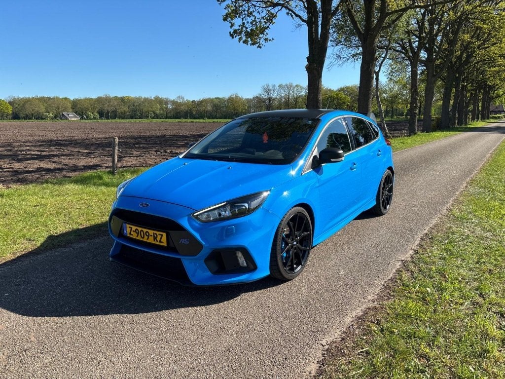 Ford Focus 2.3 RS LSD | Black & Blue | Recaro | Camera |, Dealer onderhouden, Gebruikt, Euro 6, 4 cilinders