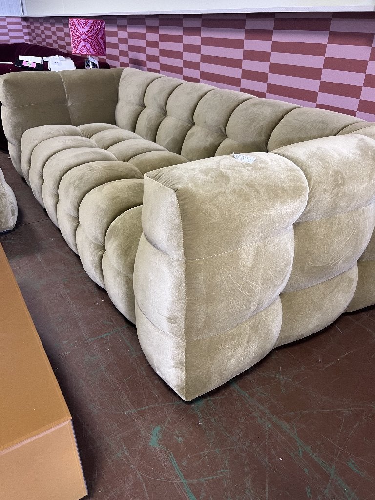 NK Bubbel Pistache bank + hocker | Van €4299, nu, Huis en Inrichting, Banken | Bankstellen, NK, NK, Nieuw, Ophalen of Verzenden