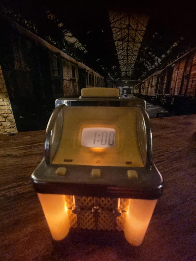 Retro Jukebox Wekker met Licht, Verzamelen, Automaten | Jukeboxen, Ophalen of Verzenden, Zo goed als nieuw