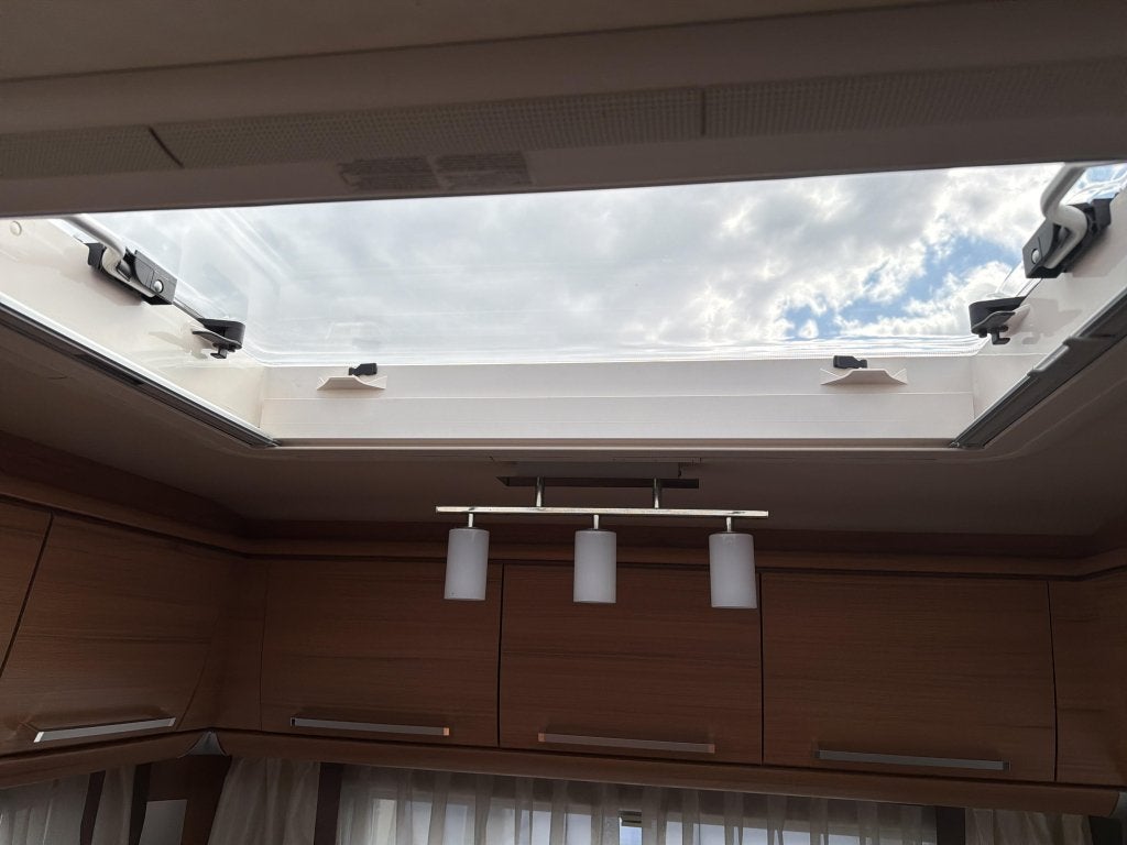 Knaus Sudwind 450 450 FU, Caravans en Kamperen, Rondzit, Bedrijf, Ringverwarming, Overige typen