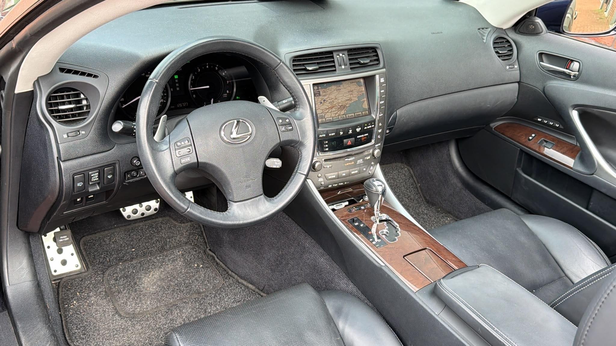 Lexus IS Cabriolet 250C Luxury V6 MarkLevinson 1e Eigenaar, Automaat, Gebruikt, Cabriolet, Bedrijf