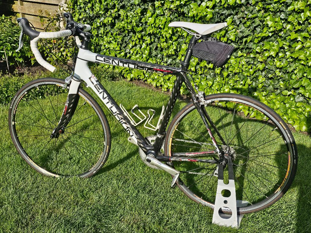 wielrenner fiets carbonframe, Fietsen en Brommers, Fietsen | Heren | Sportfietsen en Toerfietsen, Gebruikt, Velgrem, 15 tot 20 versnellingen