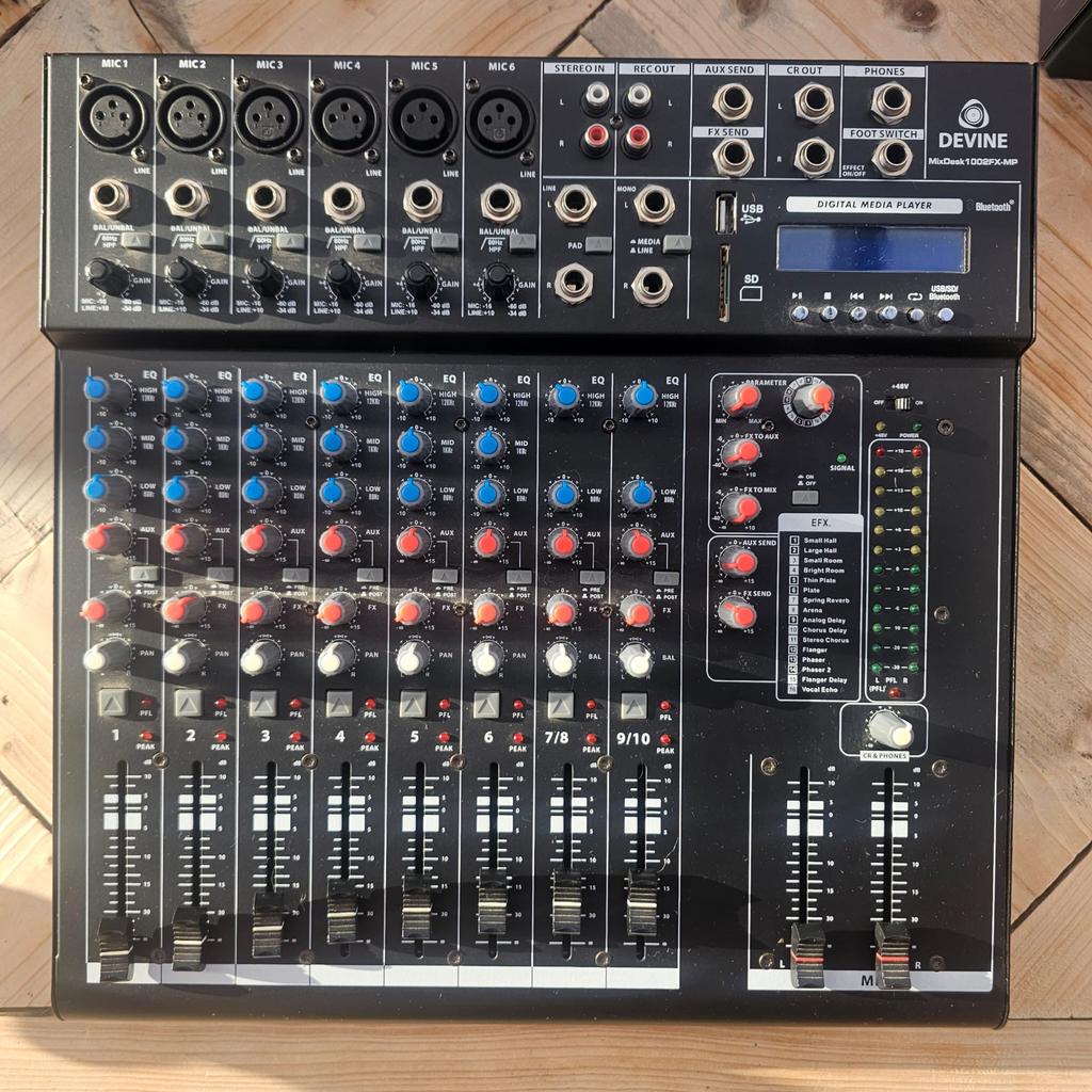 Devine MixDesk 1002FX-MP Mengpaneel met effecten en MP3, Muziek en Instrumenten, Mengpanelen, Ophalen of Verzenden, Gebruikt, 5 tot 10 kanalen