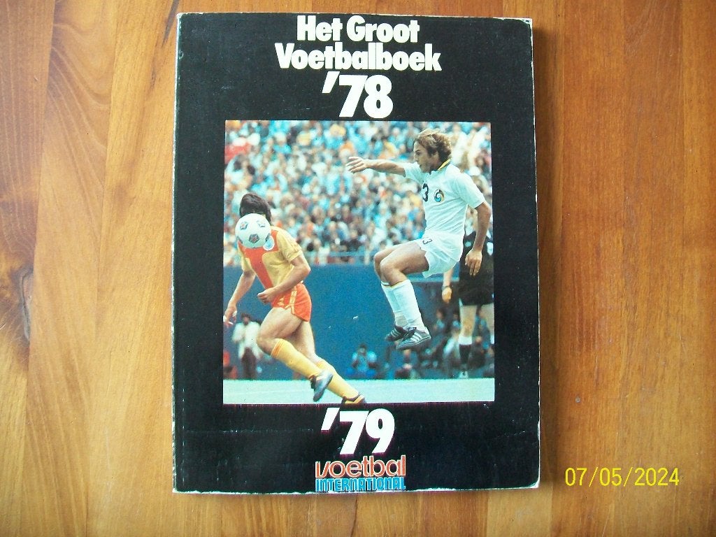 Het Groot Voetbalboek 78-79, Verzenden, Gebruikt, Buitenlandse clubs, Boek of Tijdschrift