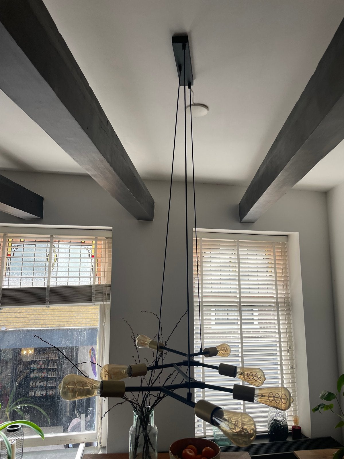 Moderne hanglamp met 8 Edison gloeilampen, Huis en Inrichting, Lampen | Hanglampen, Ophalen, Zo goed als nieuw, Metaal, 75 cm of meer