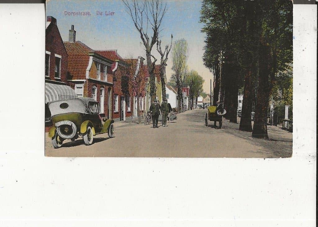de Lier Dorpstraat met Ford kenteken H16956 J van Loenen, Ophalen of Verzenden, 1920 tot 1940, Gelopen, Zuid-Holland