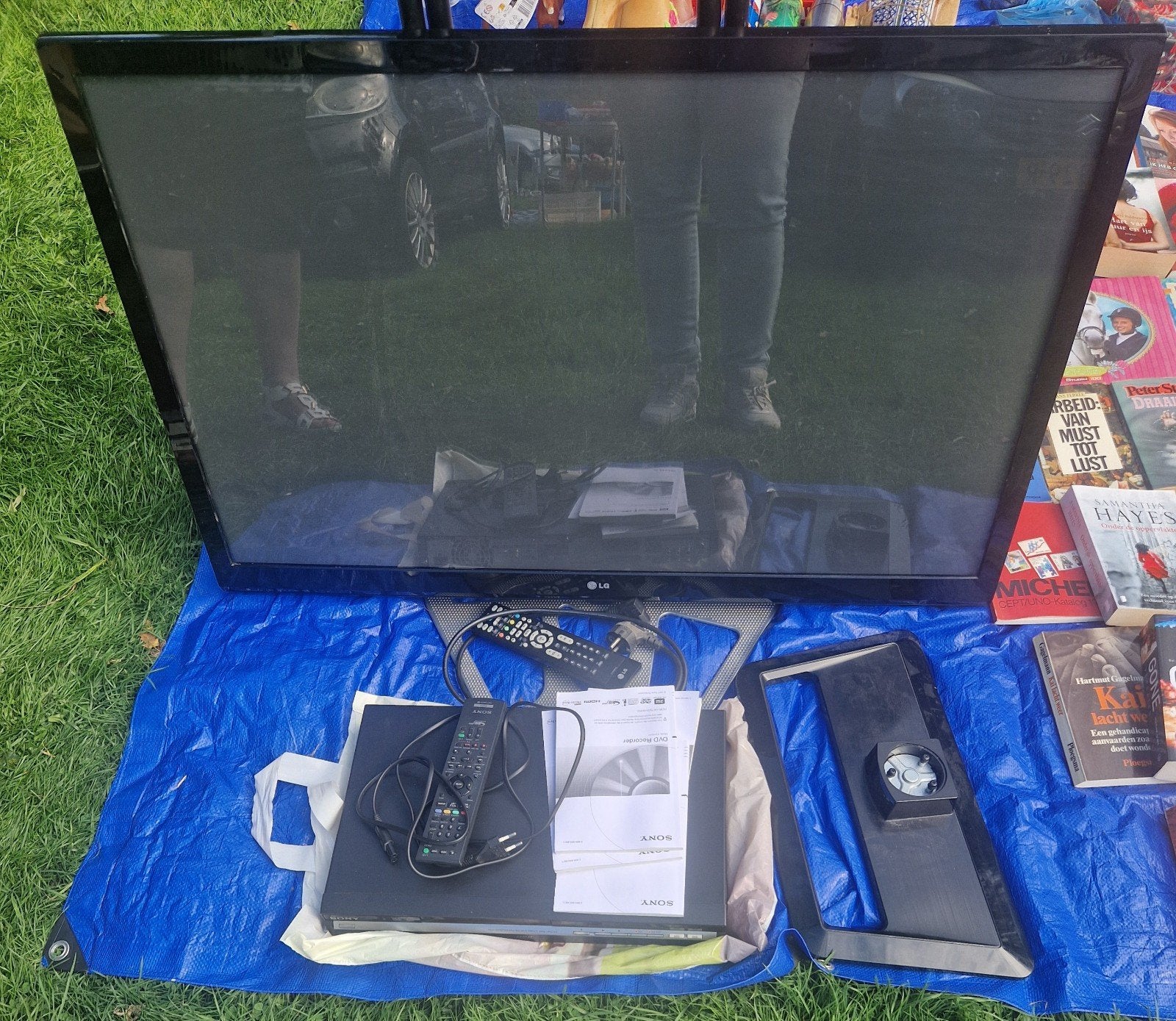 tv LG 42 inch    dvd speler is verkocht, Ophalen, Gebruikt, 50 Hz, 100 cm of meer