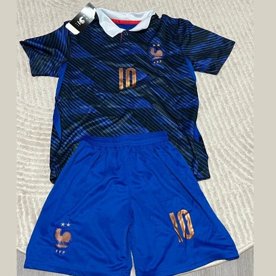 Nieuw Mbappe  Frankrijk - Nr 10, Maat XS of kleiner, Ophalen of Verzenden, Nieuw, Set