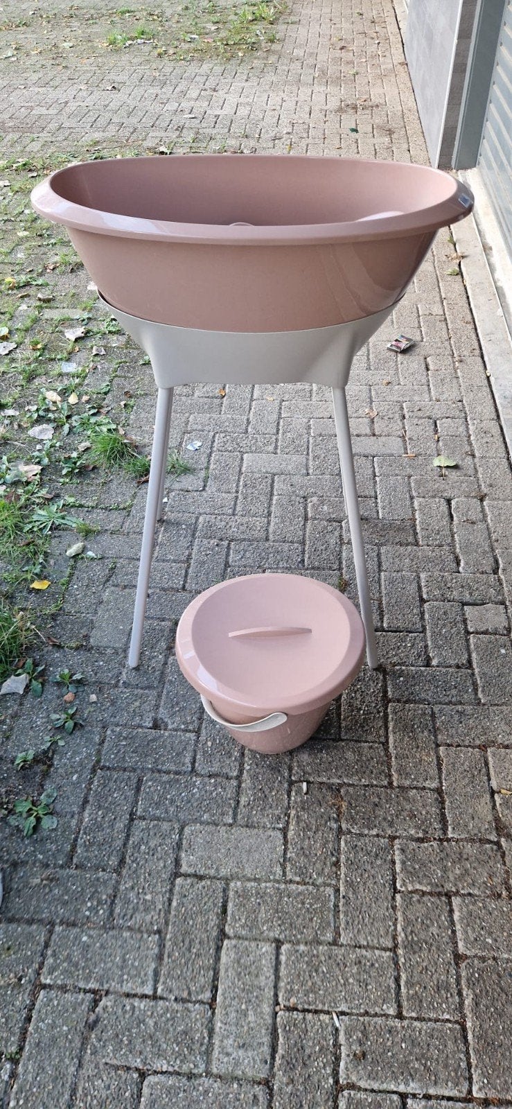 LUMA babybad Blush Pink met standaard + accessoires, Zo goed als nieuw, Badje, Standaard, Ophalen