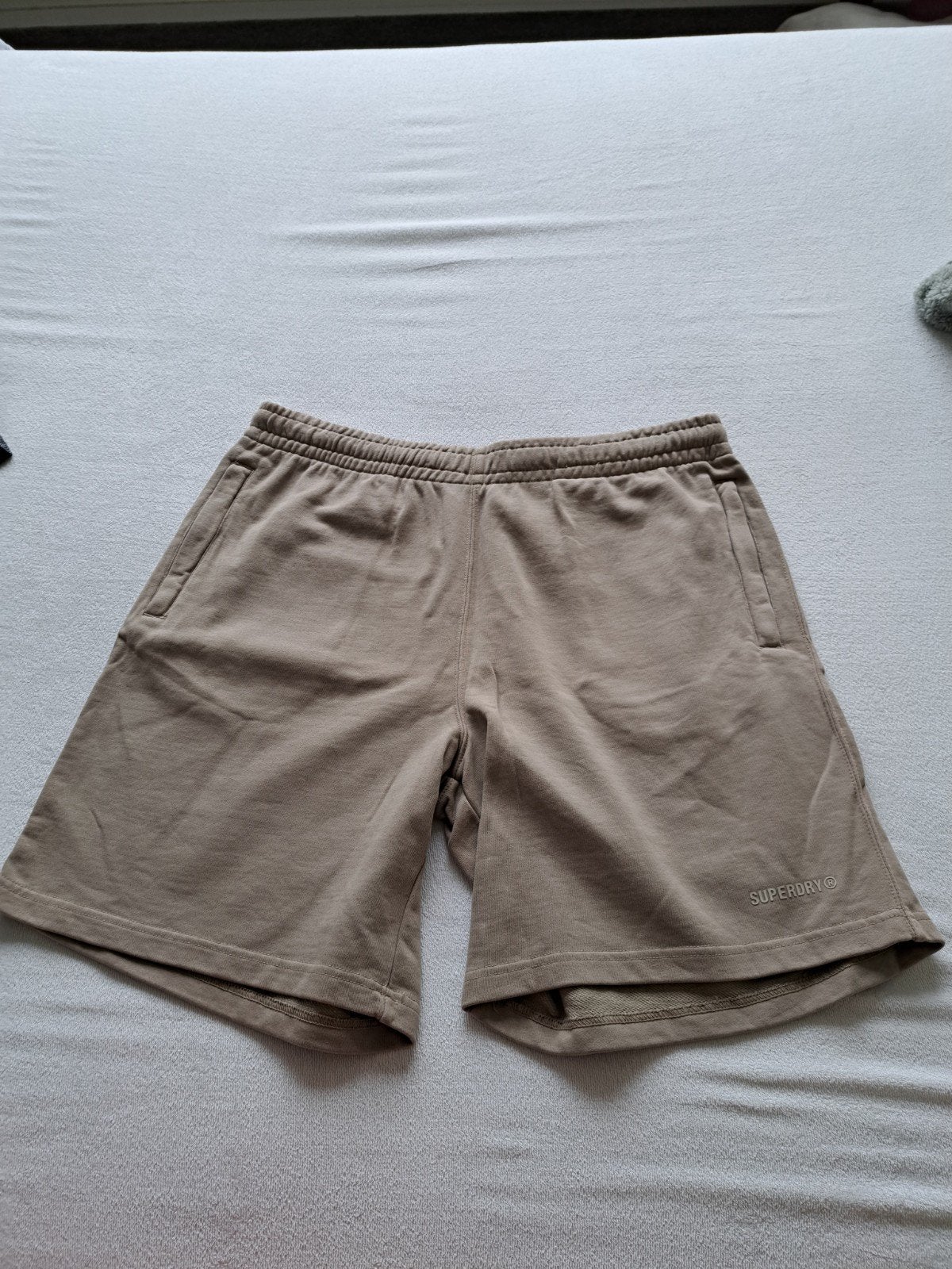 2 super mooie superdry korte broeken maat xl, Ophalen of Verzenden, Zo goed als nieuw, Maat 56/58 (XL), Overige kleuren