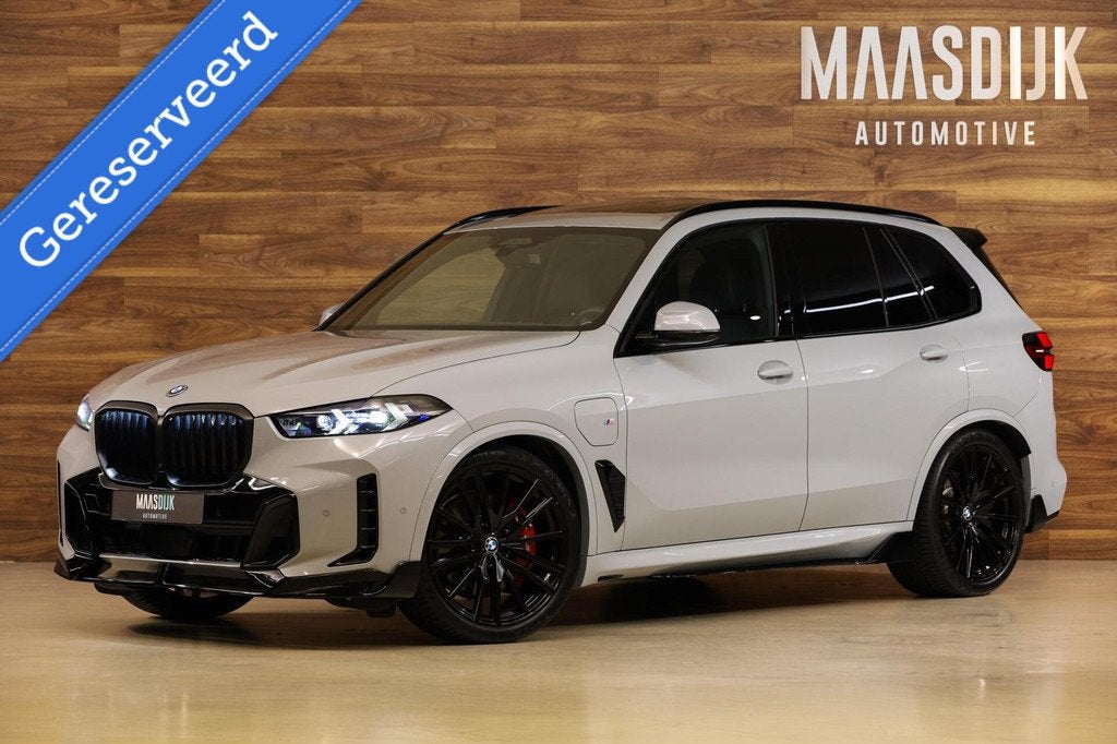 BMW X5 xDrive50e M-Sport|Aero|Skylounge|HUD|H&K|360|Lane ass, Automaat, Gebruikt, 2395 kg, Bedrijf