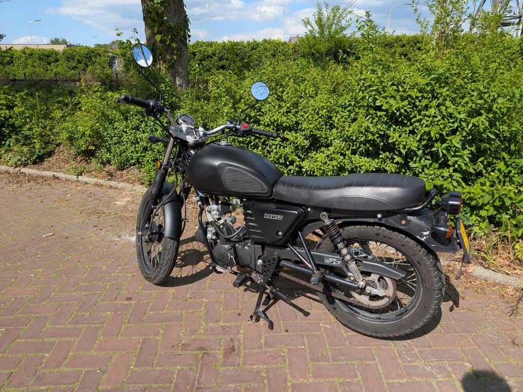Hanway Raw 50 - 5700 km, Fietsen en Brommers, Brommers | Overige merken, Ophalen, Gebruikt, Maximaal 45 km/u, 4 versnellingen