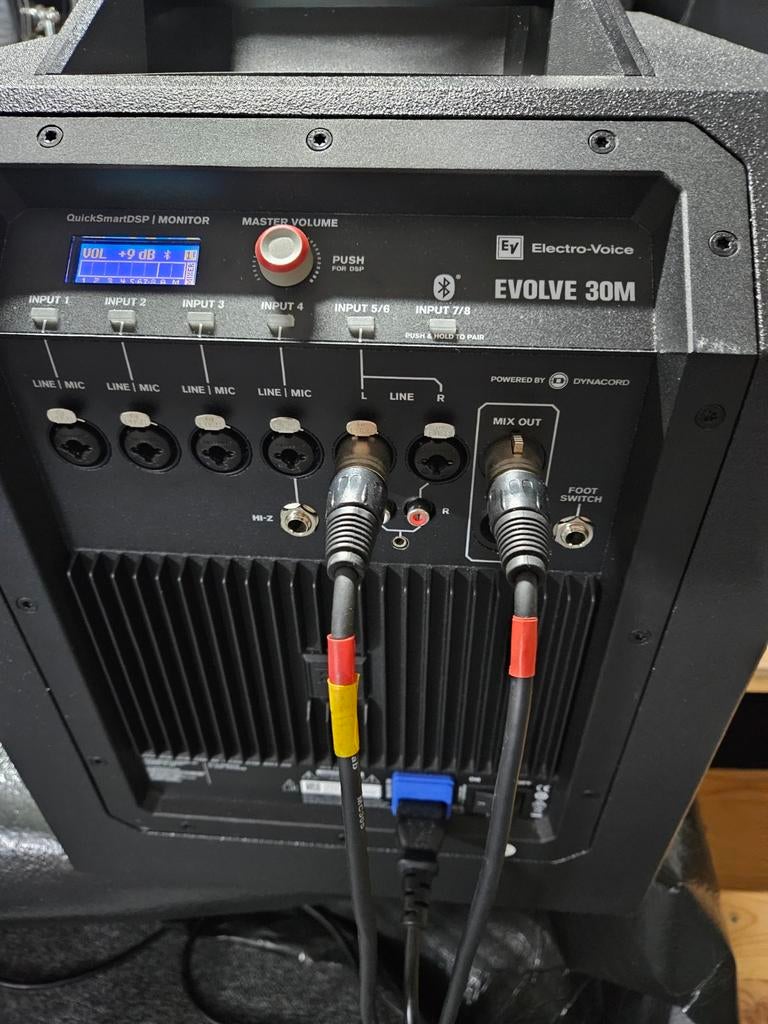 Electro-Voice Evolve 30M met beschermhoezen, Audio, Tv en Foto, Luidsprekers, Zo goed als nieuw, Overige typen, 120 watt of meer