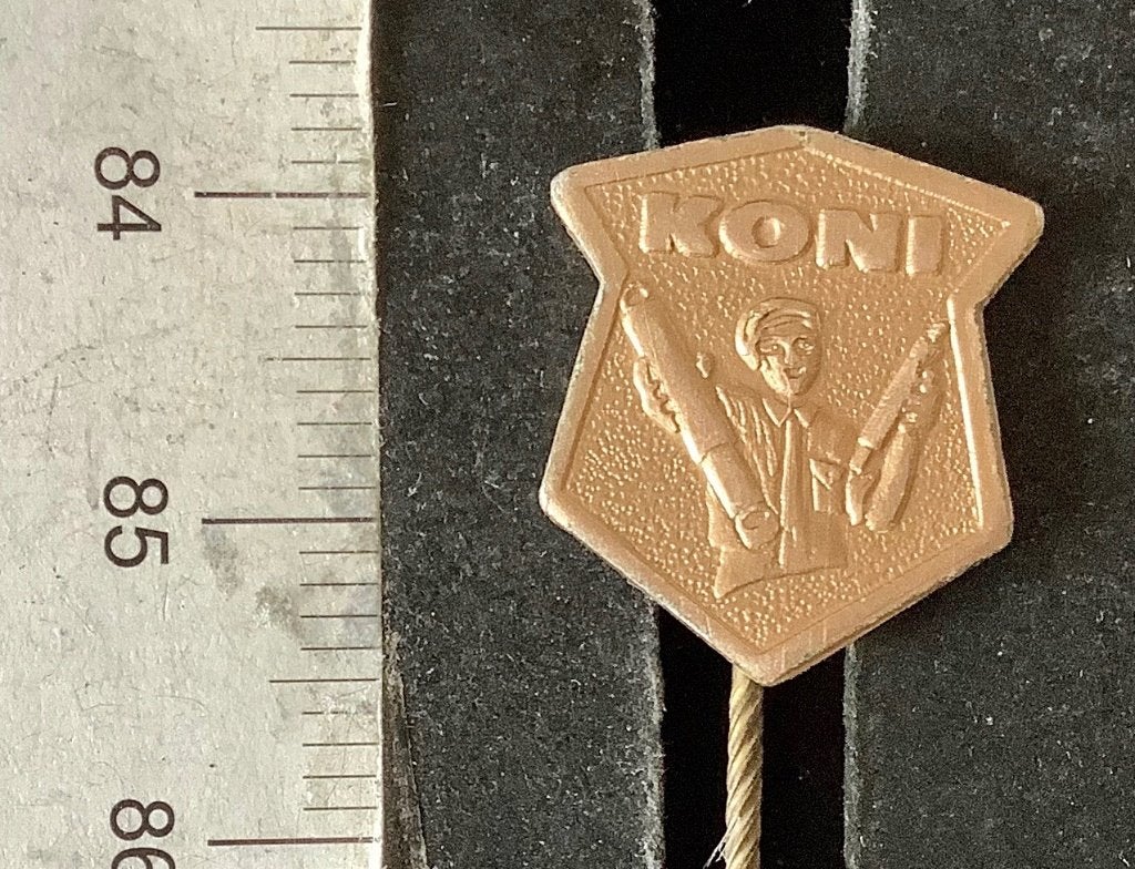 speld, Automobilia, Koni, Schokdempers (AR, Ophalen of Verzenden, Zo goed als nieuw, Transport, Speldje of Pin