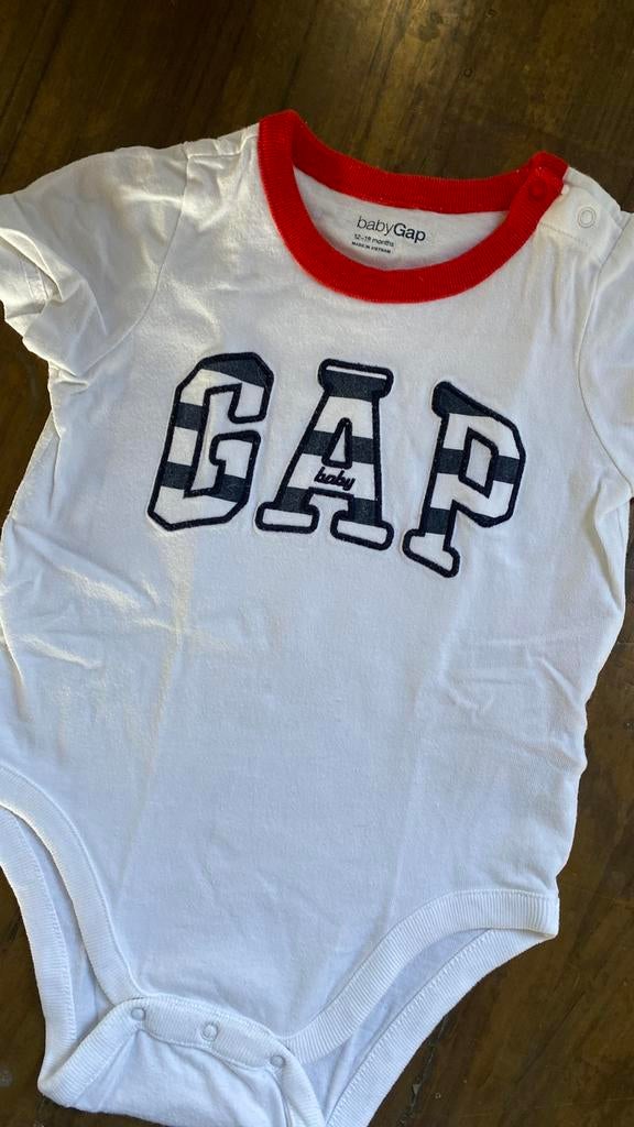 Super gaaf rompertje van BABY GAP size 12-18 months, Kinderen en Baby's, Babykleding | Maat 80, Gebruikt, Jongetje of Meisje, Ophalen of Verzenden