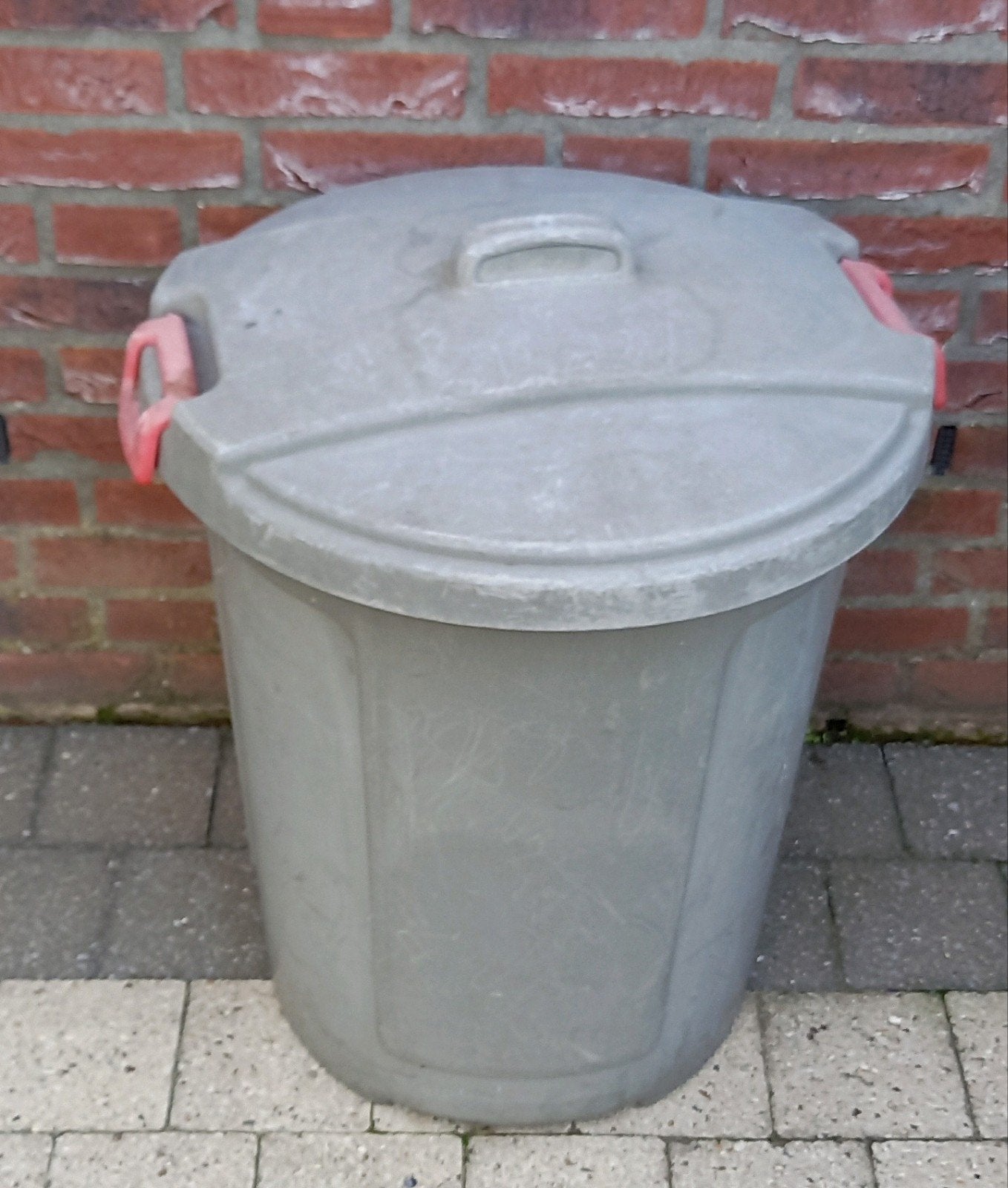 Grote voercontainer, voerton, voederton. hoog 56 diameter 49, Ophalen, Gebruikt