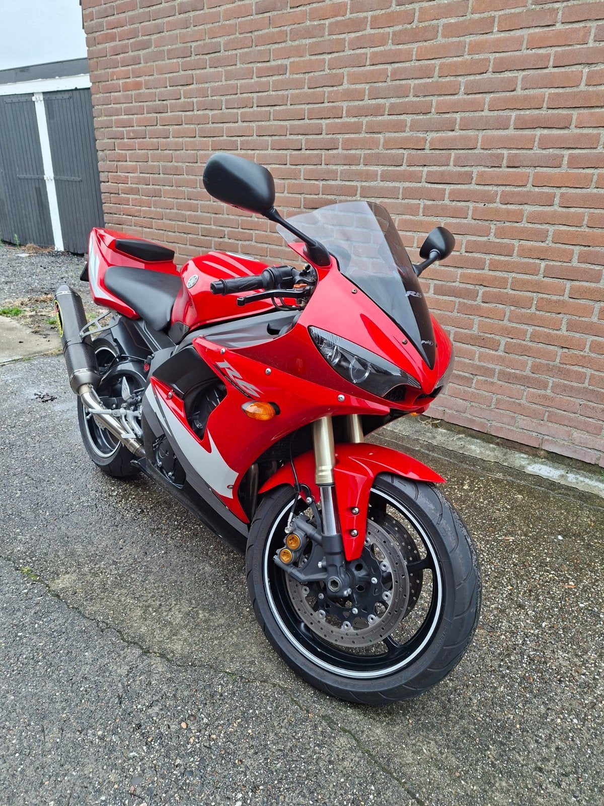 Yamaha R6 (RJ09), Sportuitlaat, 4 cilinders, Motorrijbewijs A, Gebruikt