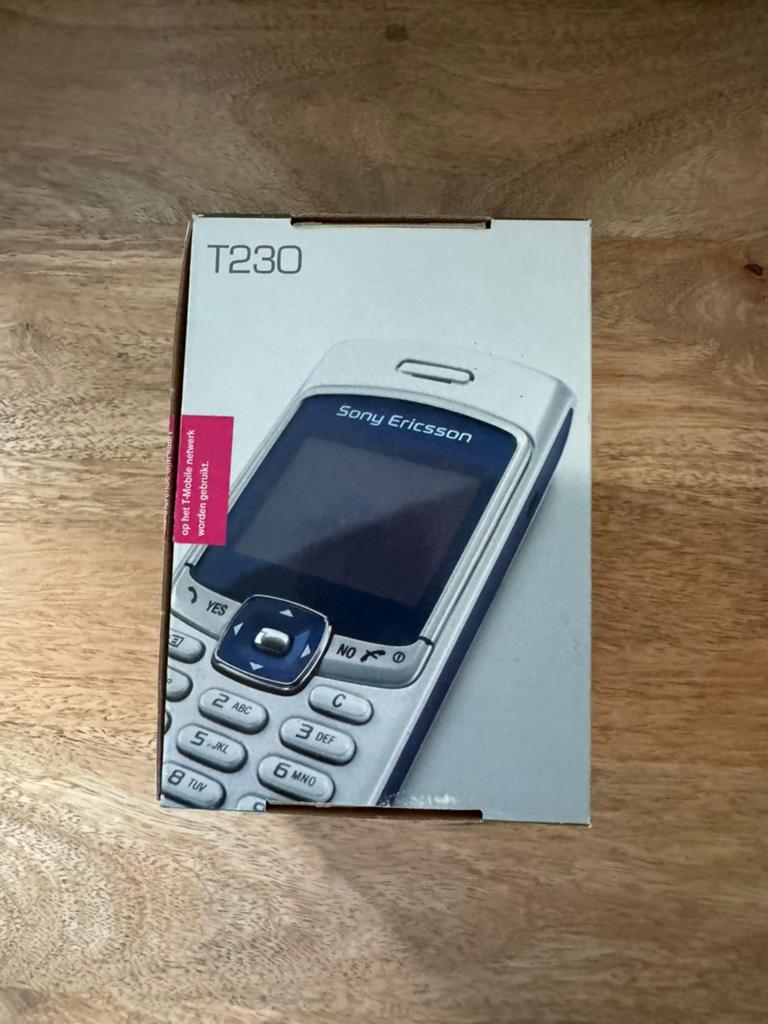 Sony ericsson T230, Telecommunicatie, Ophalen of Verzenden, Zo goed als nieuw, Klassiek of Candybar, Zonder simlock