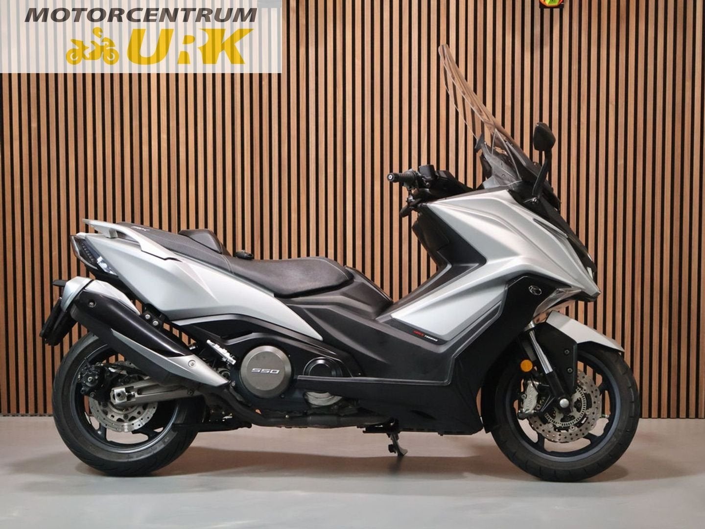 Kymco AK 550 (bj 2017), Motoren, Motoren | Overige merken, Kymco, Motorrijbewijs A, Bedrijf, Onbekend