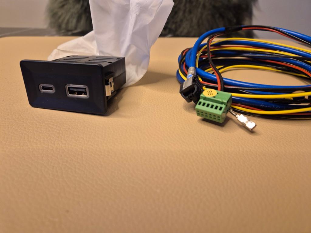 Usb CarPlay aansluitset MIB2 Golf 7, Ophalen of Verzenden, Nieuw