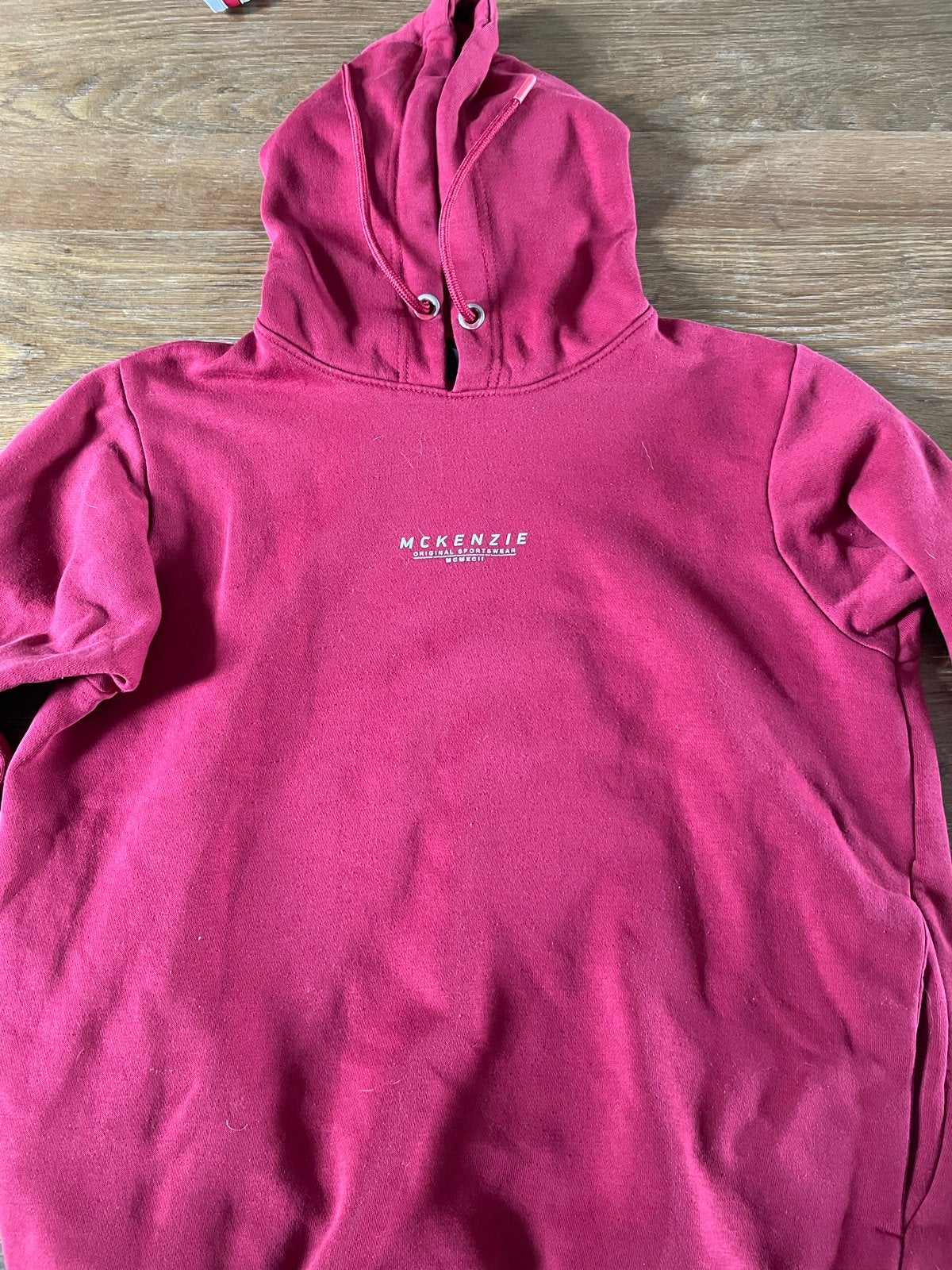 McKenzie hoodie, Ophalen of Verzenden, Gedragen, Maat 46 (S) of kleiner, Rood