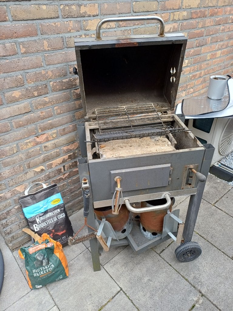 BBQ (gebruikt) + extra's, Ophalen, Gebruikt