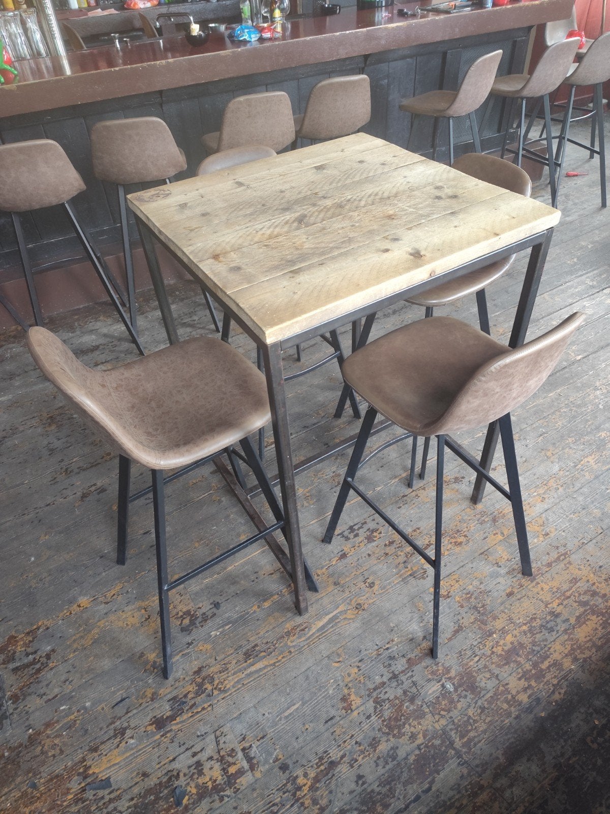 2 Sets van 4 barkrukken met bartafel, Ophalen, Gebruikt, 90 cm of meer, 4 krukken