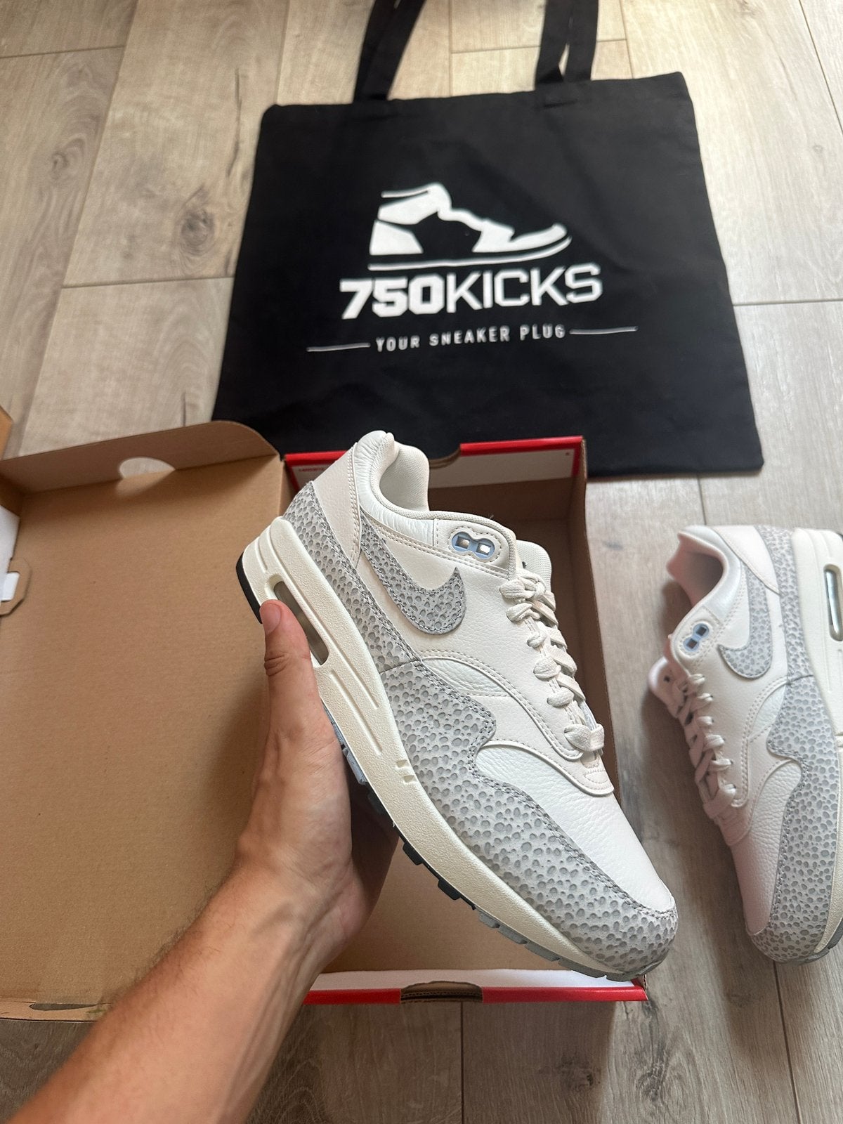 Nike Air Max 1 '87 Safari Summit White Phantom Maat EU41, Overige kleuren, Nieuw, Ophalen of Verzenden, Sneakers of Gympen