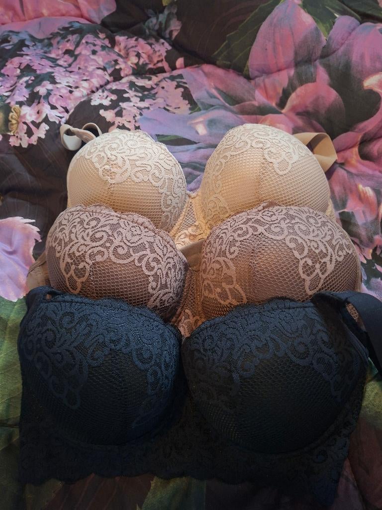 5 nieuwe bh's maat 85 D, Kleding | Dames, Ondergoed en Lingerie, Shein, Ophalen of Verzenden, Zwart, BH