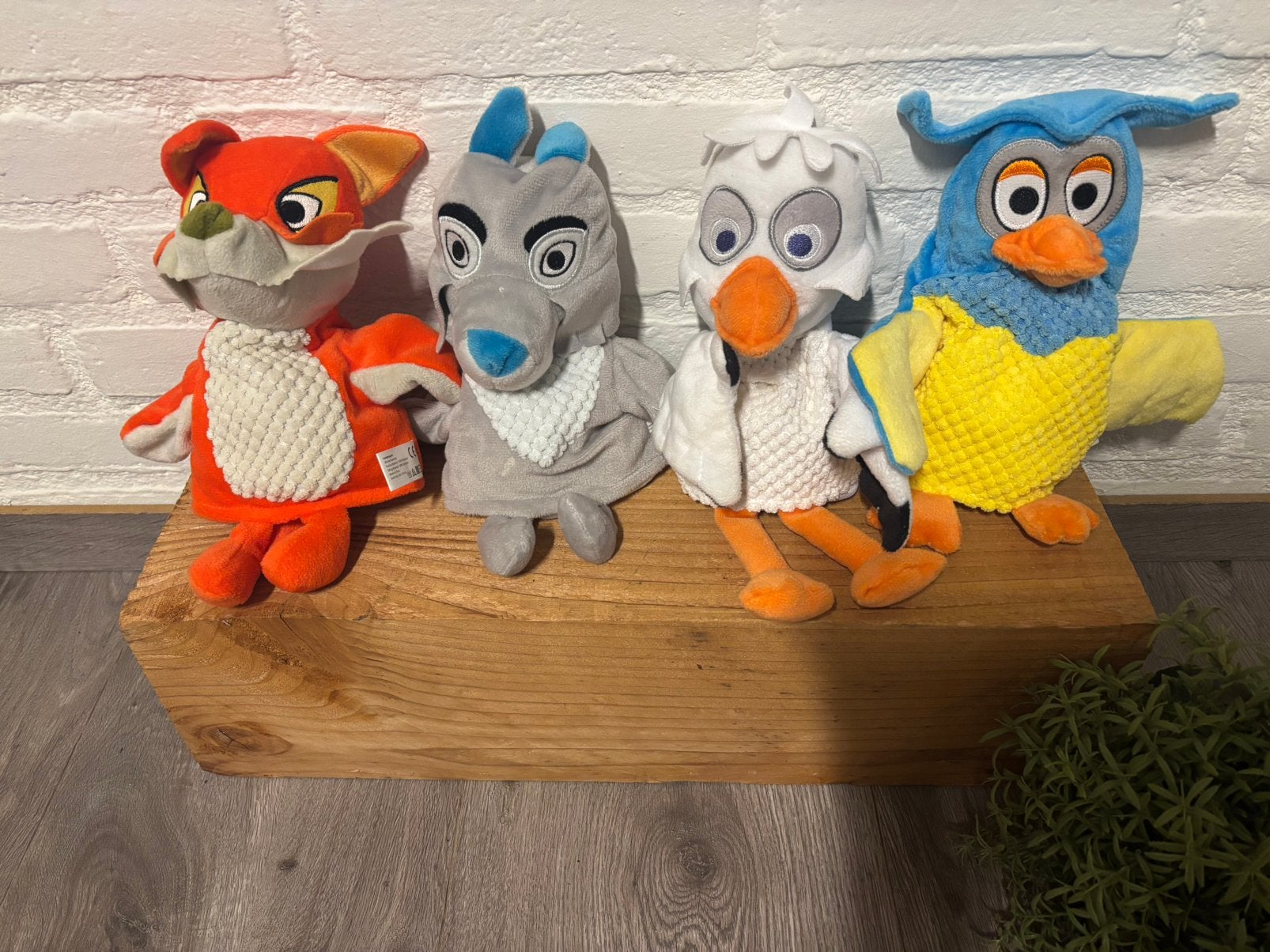 4 handpoppen van de Fabeltjes krant, Overige merken, Overige karakters, Overige typen, Nieuw