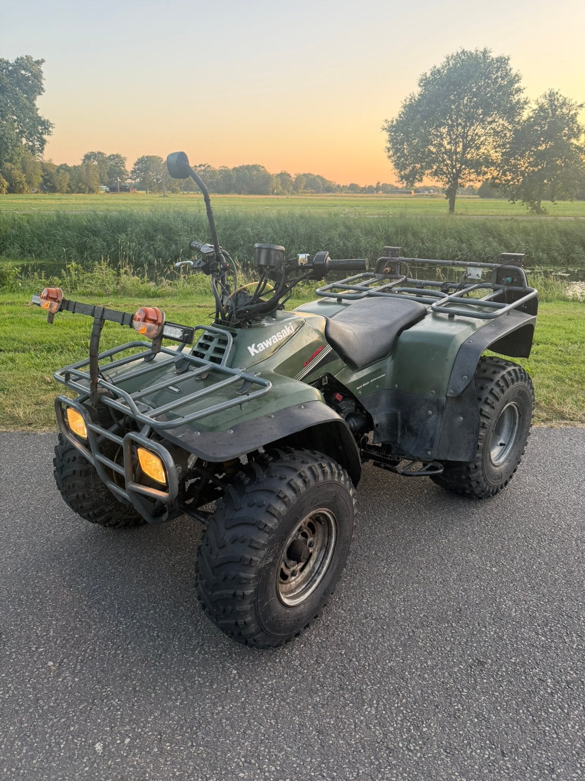 Kawasaki KLF 300 met landbouw kenteken, Motoren, Ophalen