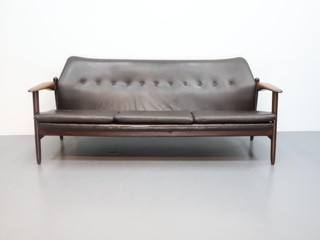 Vintage bank Dutch design | Hulmefa | Propos, Huis en Inrichting, Banken | Bankstellen, Gebruikt, Rechte bank, Driepersoons, 150 tot 200 cm