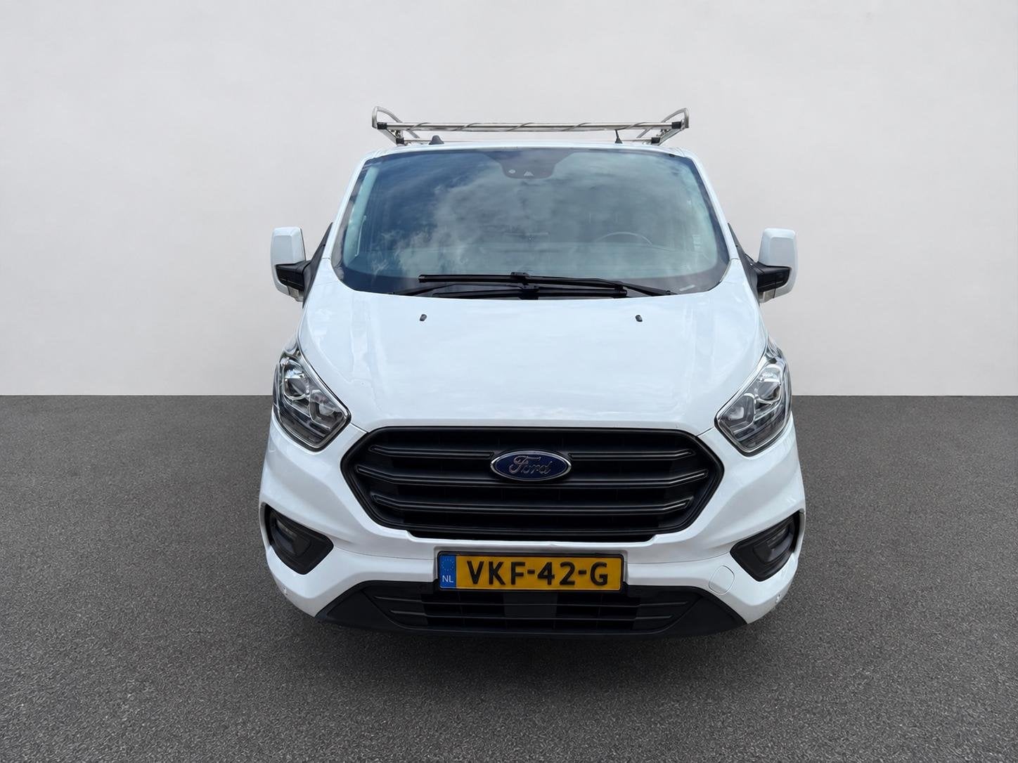 Ford Transit Custom 300 2.0 TDCI L2H1 Trend Trekhaak Navigat, Auto's, Voorwielaandrijving, Stof, 129 pk, 2800 kg