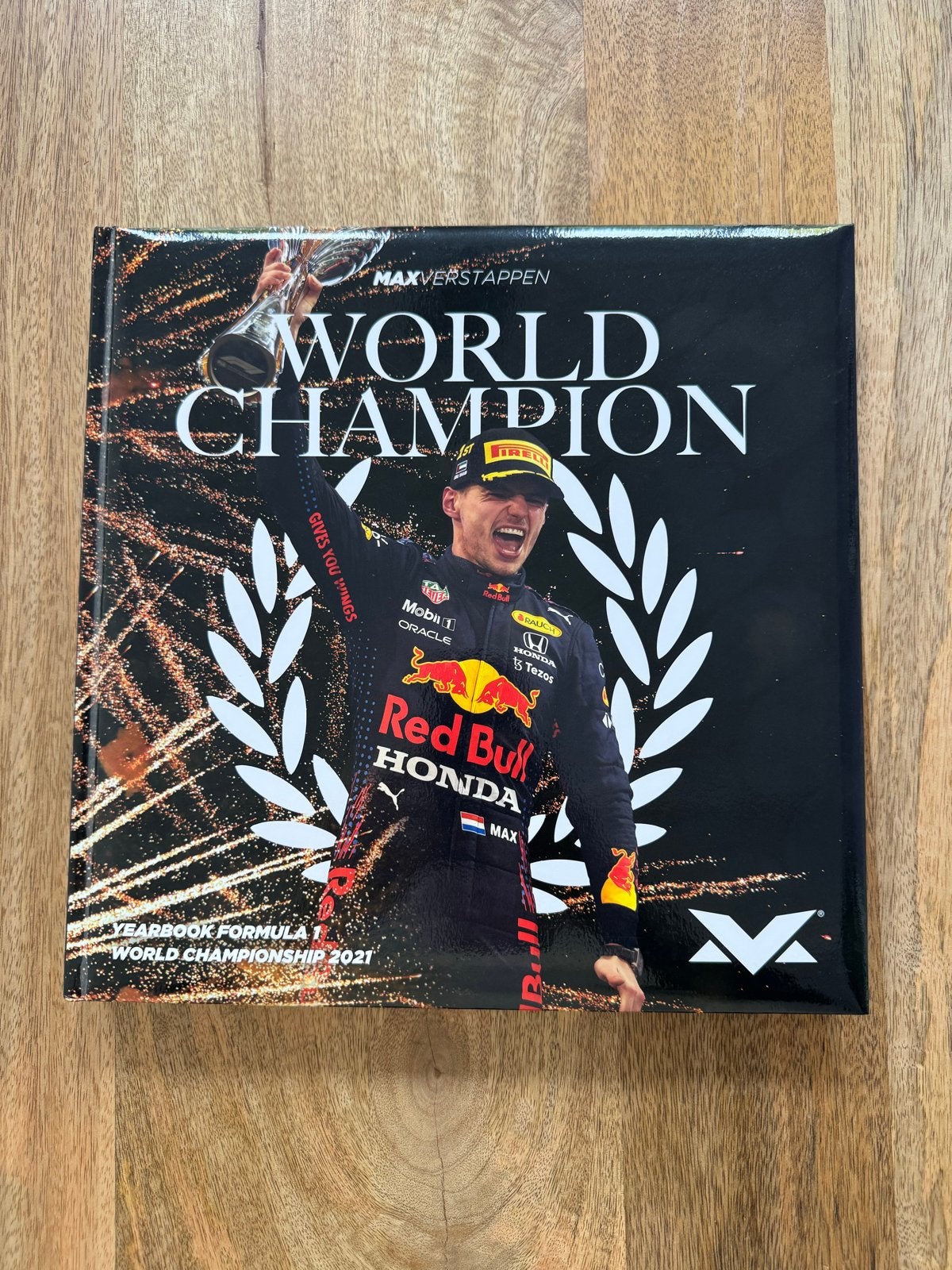 Max Verstappen World Champion Jaarboek Formule 1 2021, Ophalen of Verzenden, Nieuw, Overige sporten